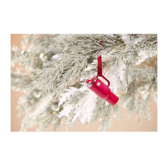STANLEY x Target x E.L.F. ✨NWT✨ Ltd Edition Keychain Ornament in Red Delicious - Picture 4 of 6